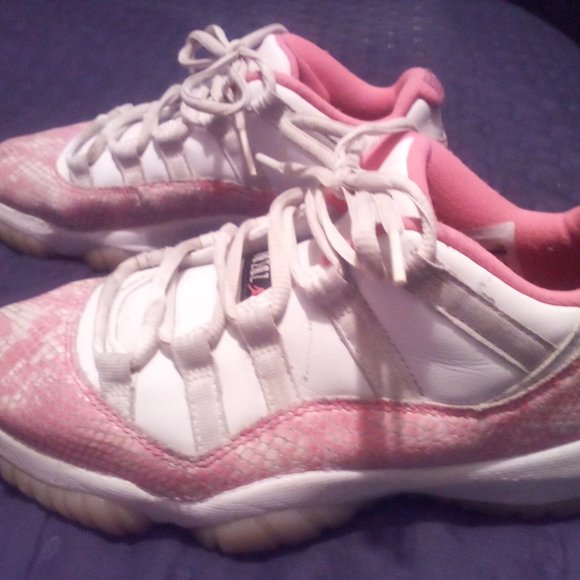 Jordan 11 "Pink Snakeskin" - Picture 2 of 5